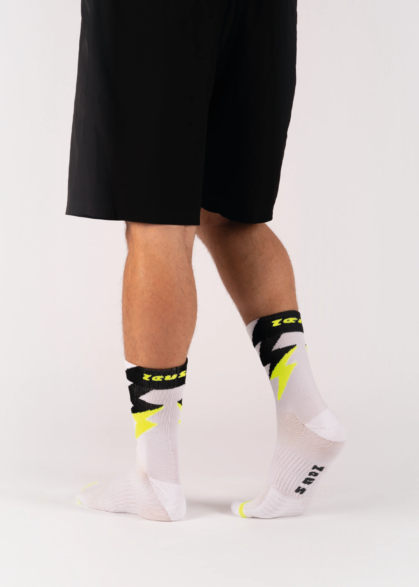 BLANCO/AMARILLO FLUORESCENTE